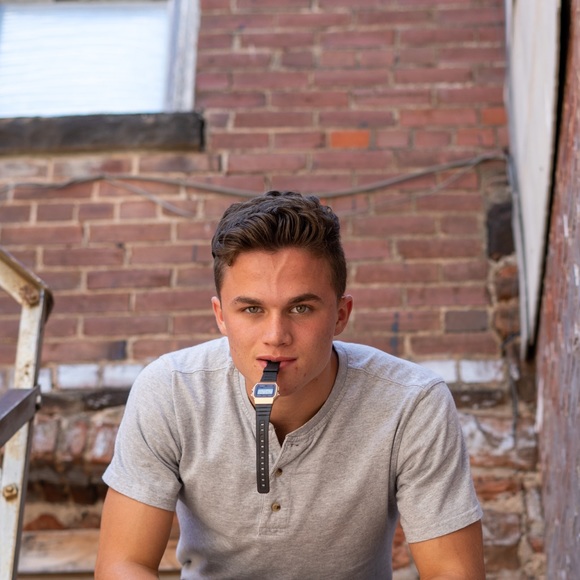 Meet your Poshmaster, Nathan - Picture 2 of 7